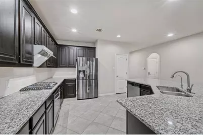 824 Water Garden Circle, Little Elm, TX 75068 - Photo 8