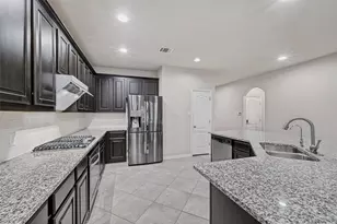 824 Water Garden Cir, Little Elm, TX 75068 - Photo 8