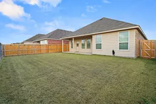 1016 Flameleaf Dr, Princeton, TX 75407 - Photo 14