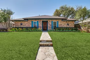 2516 Lawnview Dr, Carrollton, TX 75006 - Photo 1