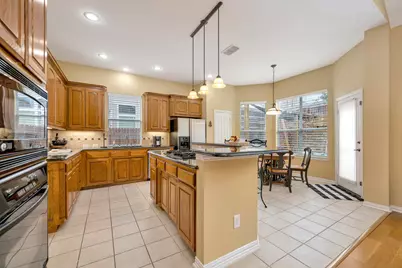 802 Little Cub Way, Euless, TX 76039 - Photo 8