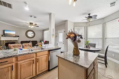 5076 Blanco Drive, Haltom City, TX 76137 - Photo 12