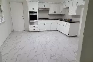 4429 Berke Rd, Fort Worth, TX 76115 - Photo 2