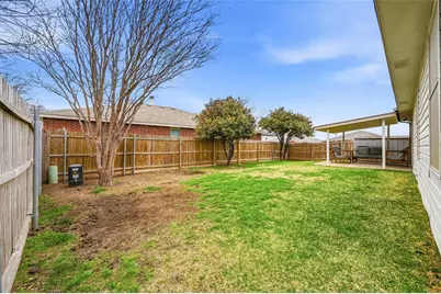 8720 Hunters Point Way, Fort Worth, TX 76123 - Photo 6