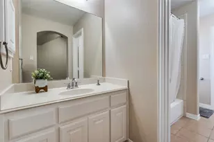 2260 Bald Eagle Way, Grand Prairie, TX 75052 - Photo 20