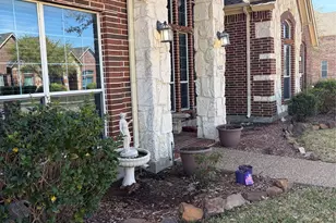 920 Ginger Trail, DeSoto, TX 75115 - Photo 2