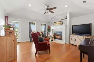 906 Valley View Ave, Red Oak, TX 75154 - Photo 18