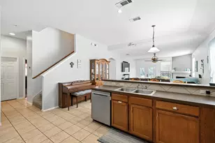 356 Turquoise Dr, Fort Worth, TX 76131 - Photo 4