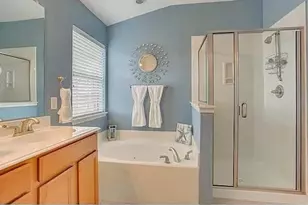 1514 Biltmore Ln, Irving, TX 75063 - Photo 8