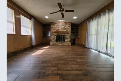 738 Hawthorne Lane, Grand Prairie, TX 75052 - Photo 16