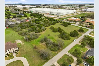 2005 Old Hickory Trail, DeSoto, TX 75115 - Photo 2