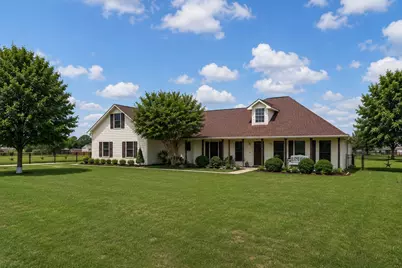 108 High Meadows Court, Decatur, TX 76234 - Photo 2