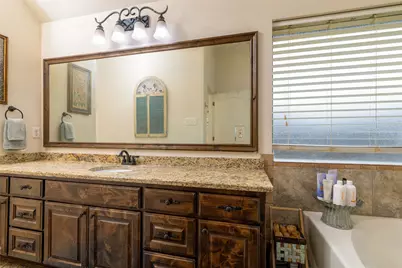 101 Lyndsey Court, Boyd, TX 76023 - Photo 18