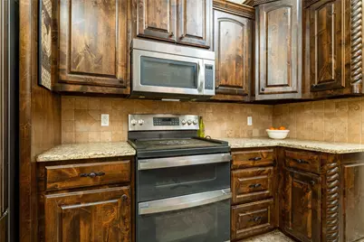 101 Lyndsey Court, Boyd, TX 76023 - Photo 12