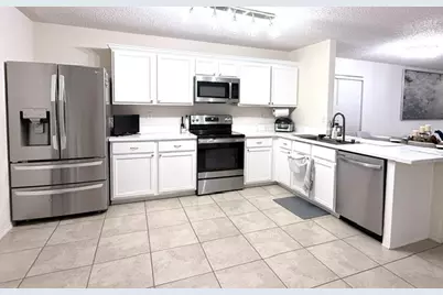 1027 Mazourka Drive, Arlington, TX 76001 - Photo 4