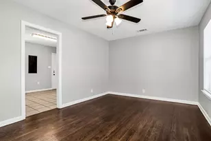 2412 Spiller St, Fort Worth, TX 76105 - Photo 10