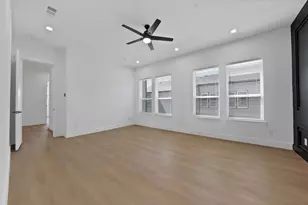 302 E 7th St, Dallas, TX 75203 - Photo 26