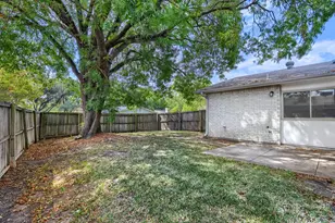 11026 McCree Rd, Dallas, TX 75238 - Photo 28