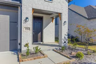 1526 Pemrose Wy, Forney, TX 75126 - Photo 2