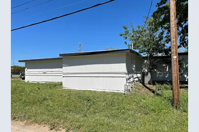 1500 S Oak Avenue, Mineral Wells, TX 76067 - Photo 2