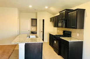 925 Rutherford Dr, Crowley, TX 76036 - Photo 4