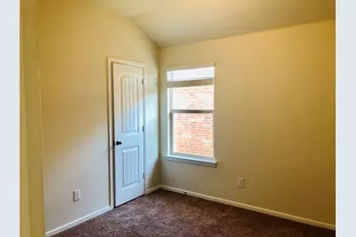 925 Rutherford Drive, Crowley, TX 76036 - Photo 10