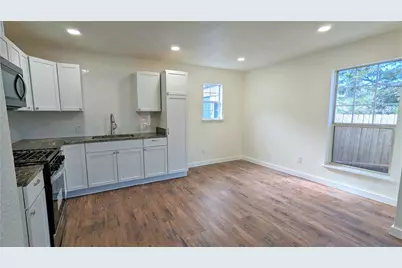 625 N Delaware Street, Irving, TX 75061 - Photo 2