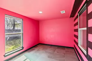 625 N Delaware St, Irving, TX 75061 - Photo 24