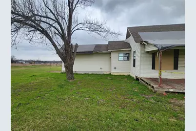 7662 NW County Road 1300, Barry, TX 75102 - Photo 4