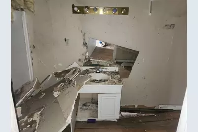 7662 NW County Road 1300, Barry, TX 75102 - Photo 18