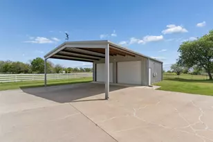 9898 Vail Eton Dr, Pilot Point, TX 76258 - Photo 32