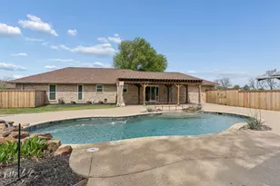 9898 Vail Eton Dr, Pilot Point, TX 76258 - Photo 24