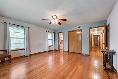 821 N Hampton Road, Dallas, TX 75208 - Photo 8