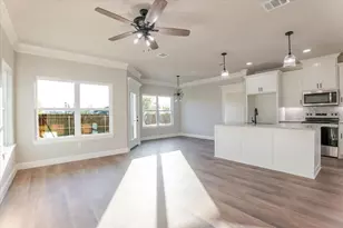 9209 Parkview Cir, Tolar, TX 76476 - Photo 6