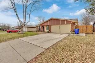 1008 Kay Lynn St, Mansfield, TX 76063 - Photo 2