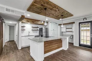 2954 Candlewick Ln, Farmers Branch, TX 75234 - Photo 12