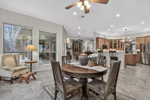 325 Thornhill Cir, Double Oak, TX 75077 - Photo 12