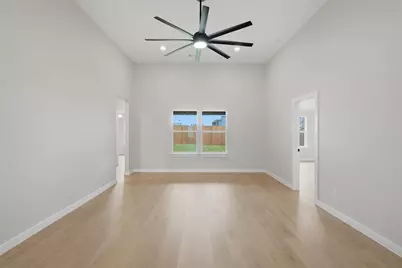 407 E Boyd Avenue, Boyd, TX 76023 - Photo 10