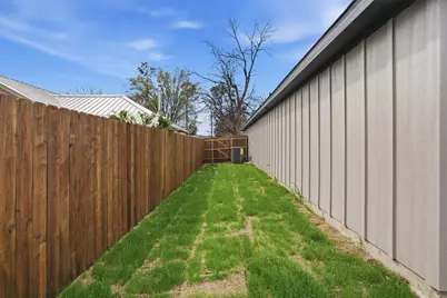 407 E Boyd Avenue, Boyd, TX 76023 - Photo 24