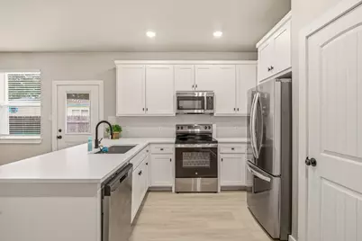 3829 Lands End Court, Granbury, TX 76048 - Photo 10