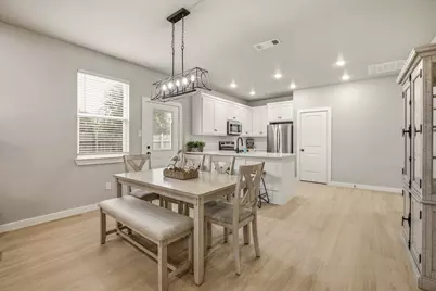 3829 Lands End Court, Granbury, TX 76048 - Photo 8