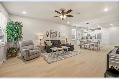 3829 Lands End Court, Granbury, TX 76048 - Photo 6