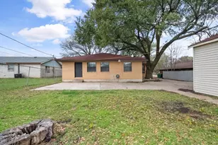 811 Green Pastures Dr, Cedar Hill, TX 75104 - Photo 32