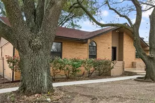 811 Green Pastures Dr, Cedar Hill, TX 75104 - Photo 4