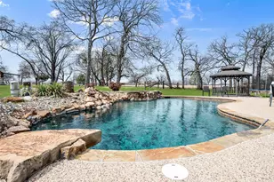 6501 Gehrig Cir, Burleson, TX 76028 - Photo 2