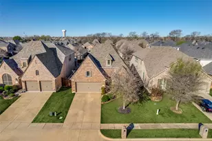 7805 Fossil Crk Trl, McKinney, TX 75071 - Photo 2