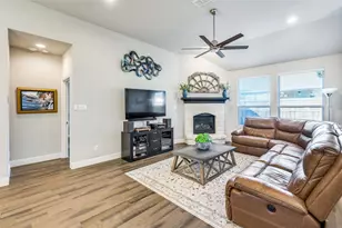 7805 Fossil Crk Trl, McKinney, TX 75071 - Photo 14