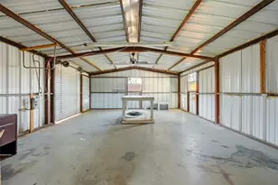 502 Madison St, Cleburne, TX 76033 - Photo 26