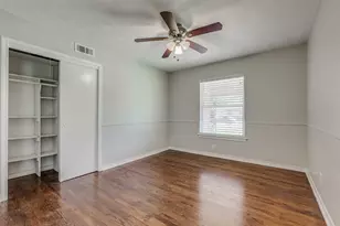 10205 Newcombe Dr, Dallas, TX 75228 - Photo 12