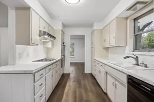 1106 Lady Ln, Duncanville, TX 75116 - Photo 10